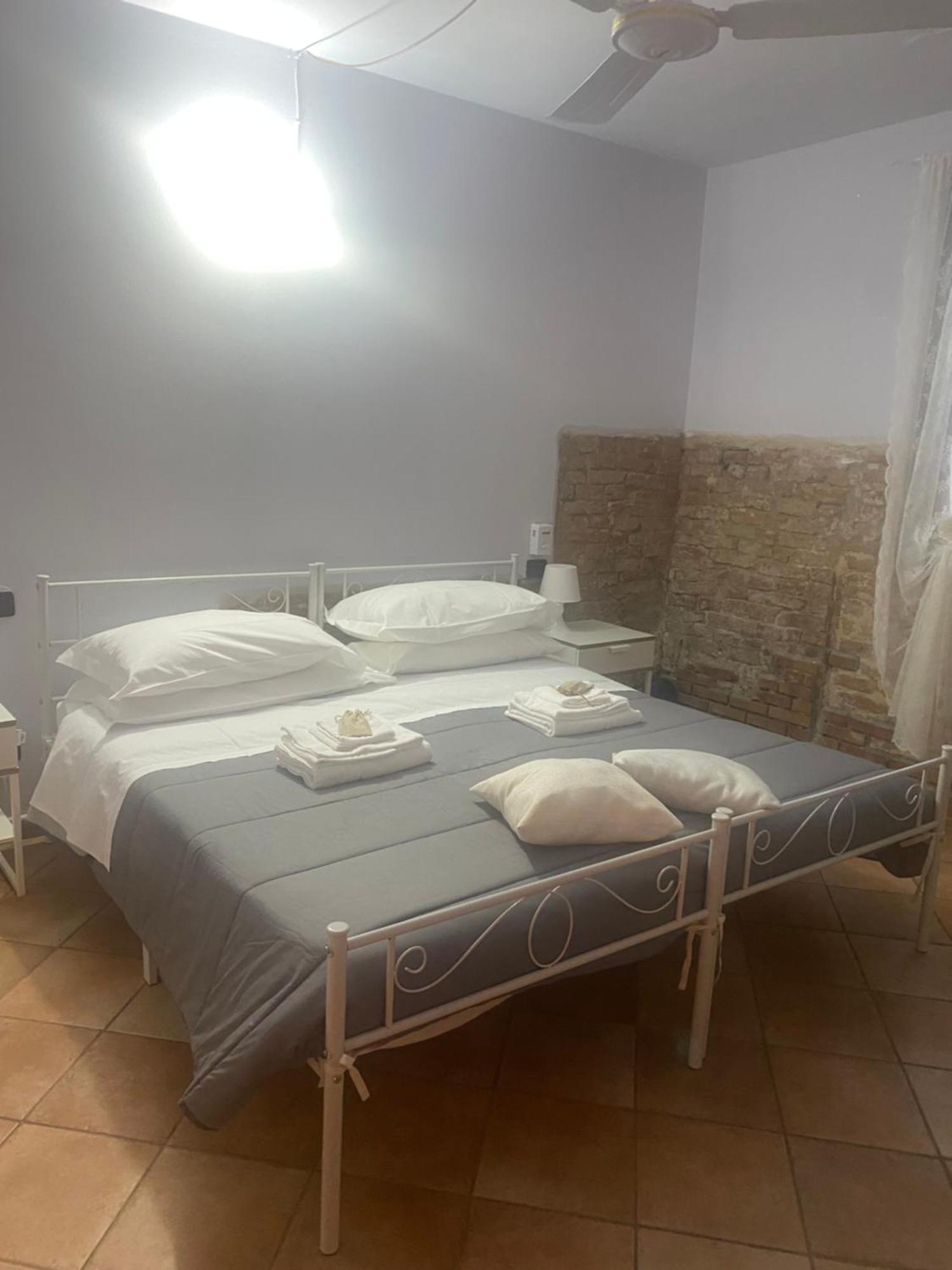 B&B Happiness In The Country Brescello Buitenkant foto